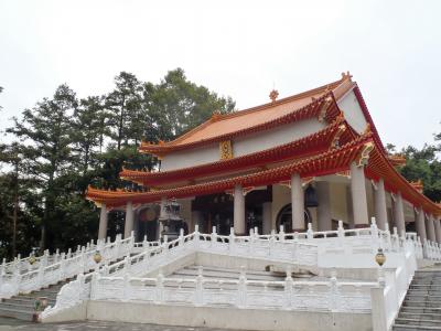 2017-７月　水を巡る雲林の旅　30　坂道下って持明寺へ