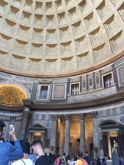 ローマは季節はずれの大荒れ天気