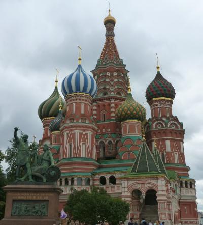 モスクワ＆サンクトペテルブルク7日間・その2　～モスクワ市内観光（聖ワシリイ大聖堂・クレムリン・ウスペスキー大聖堂など）