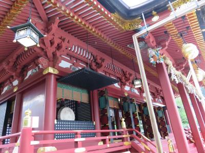 心臓破りの急階段を登って塩竈神社へ