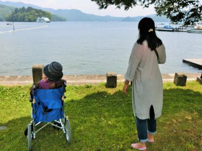 87歳の父と83歳の母を連れて斑尾へ。　その２　ホテルを出て野尻湖へドライブ　野尻湖周辺をプラプラしてお蕎麦を戴いてナウマンゾウ博物館へ。