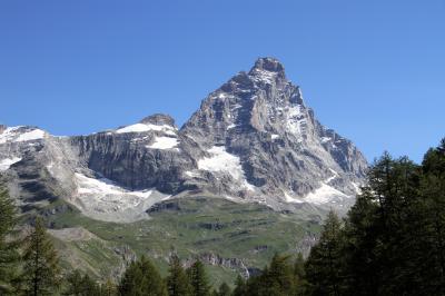 イタリア湖水地方、ドロミテ山塊、アルプス・チロルを巡る旅 ②　イタリアアルプス山麓の町チェルビニア