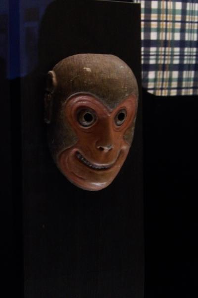 能と歌舞伎　狂言の面と装束