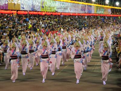 やっぱり踊りはやめられない　踊る阿呆にみる阿呆　天下御免の夏きたる！　徳島阿波踊り2017　（1/3）