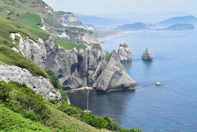 風光明媚な断崖絶壁の地球岬周辺を歩く（北海道）