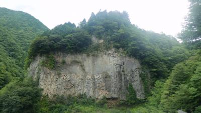 列車＆バス旅／溶岩台地の森ハイキングとシュワシュワ炭酸泉満喫！！・下呂＆湯屋温泉３泊４日