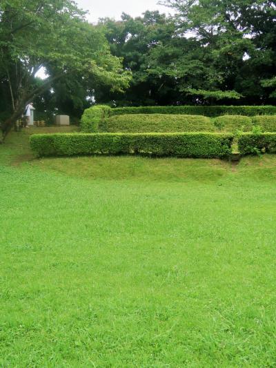 佐倉城址公園-4　本丸・天守址あたり　楼閣・石垣のない名城　☆陸軍連隊の痕跡も