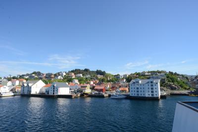 沿岸急行船で巡るボードー、オルネス、ネスナ、サンネスショーエン、ブレンネイスン、ロルヴィーク、トロンハイム、クリスチャンスン、モルデ、オーレスン、トルヴィーク、モーロイ、フローロとベルゲンの旅