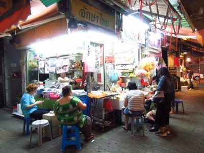 香港★リトルタイみたいな九龍城でタイ料理　～泰象館Thai Chang House・杏香園甜品店Hang Heong Un～