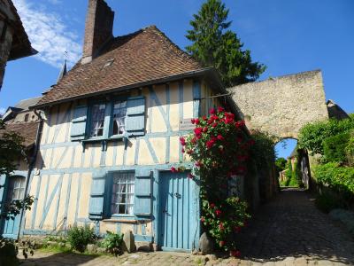 フランスちょこっと一人旅①　～念願のジェルブロワ～