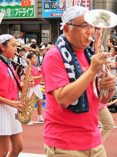 浅草サンバ36-03　浅草小学校サンバ隊　地元の活力で　☆友佼鼓笛隊も参加常連