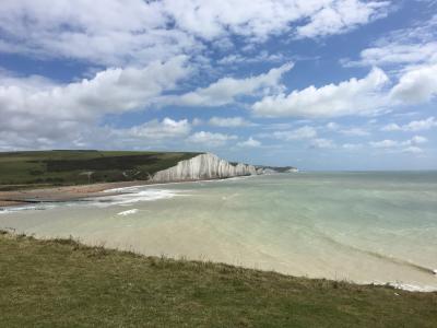 初めてのＪＡＬファーストクラスでイギリスのコッツウォルズなどへ2日目