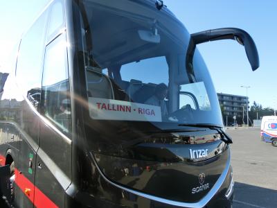 ラトヴィアへ！　その１　エストニアのタリンから路線バスに乗って国境を越え、ラトヴィアの首都リガへ。