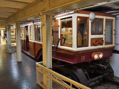 ブダペスト 世界遺産の地下鉄と地下鉄博物館