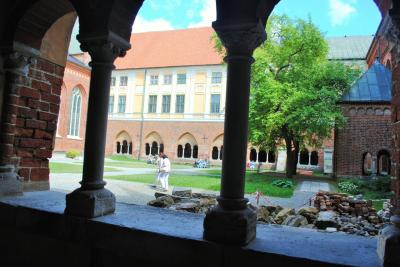 ラトヴィアへ！　その3　ラトヴィアの首都リガの旧市街をプラプラ。ブラッグヘッドの会館からリガ大聖堂へ。