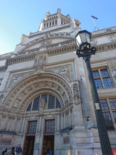 パリ・ロンドン旅行 2017 （４） セントポール大聖堂、「Tamarind」でランチ、ヴィクトリア&アルバート博物館編