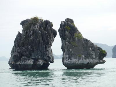 2015年11月【3】ANAビジネスクラスで行く「世界遺産」ハロン湾とハノイ満喫の旅（ハロン湾観光、カラフルなライトアップの鍾乳洞にも入ったよ！）