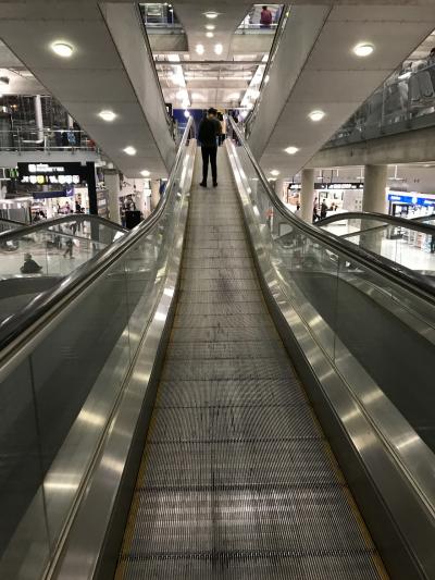 バンコク~アブダビ~カイロへ移動中! エティハド航空ビジネスクラス利用。