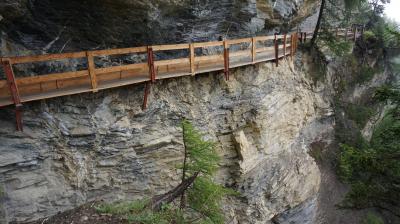 99 絶壁の疎水路 Bisse de Ro