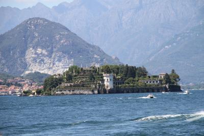 イタリア湖水地方、ドロミテ山塊、アルプス・チロルを巡る旅 　⑦　マッジョーレ湖の真珠ボッロメオ宮殿(前編）