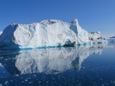 ④ グリーンランド ◆  氷山の海deクジラ  ☆  氷山deかき氷  ◆ アイスランド・グリーンランド１０日間