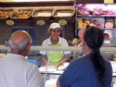 ブッラータを買いに町へ出る - 南イタリアぐるり旅 8日目 (1)