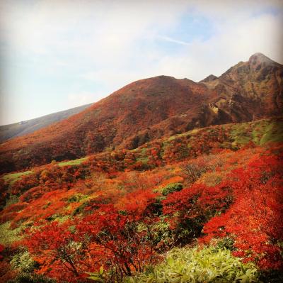 紅葉の三本槍岳へ