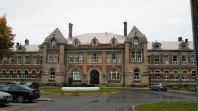 2017-10月　東部エストニア　32　Narva⑨　Kreenholm地区　その2　ナルヴァ病院ほか