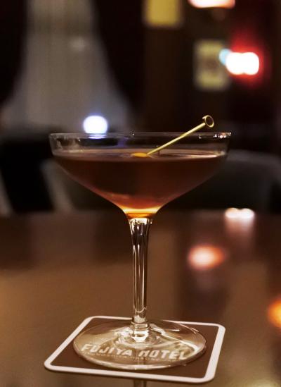 ヴィクトリア ☆ Classic Cocktails（マンハッタン）を一杯