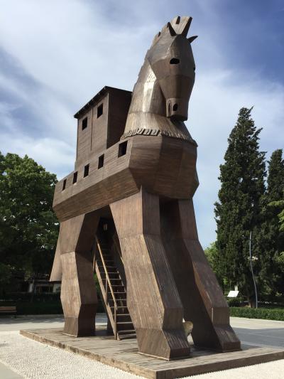 6月トルコ周遊8日間トロイの遺跡