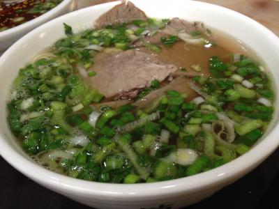 敦煌で食べたもの（串焼き、牛肉麺、ロバ肉麺など）