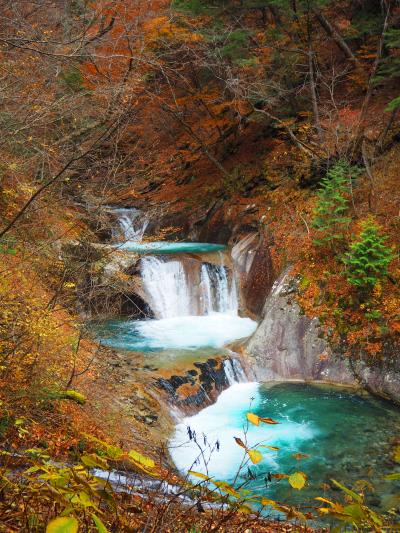 紅葉の西沢渓谷ハイキング