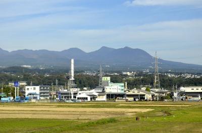 草津温泉へ電車の旅、赤城の山並み