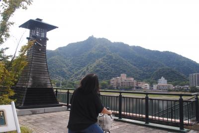 岐阜へ！　その１　金華山の目の前の岐阜都ホテルに深夜チェックイン。翌日はレンタサイクルで市内散策開始。