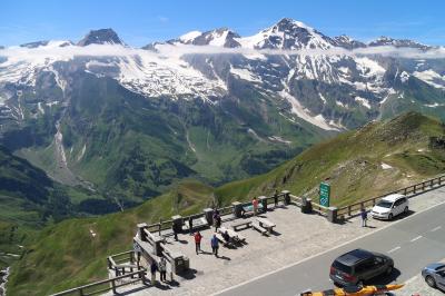 オーストリア・グロースグロックナー山岳道路を走る