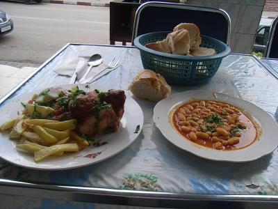 チュニジア最高!(4) ~メドニン ベルベルのヘナをしてもらうとか、ミュゼとか