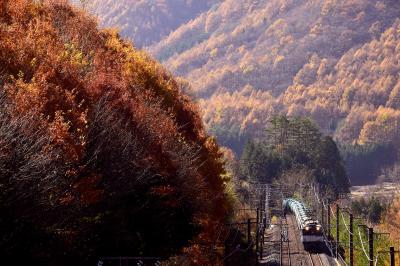 錦秋の中山道・藪原宿と中央西線沿線に広がる紅葉を探しに訪れてみた