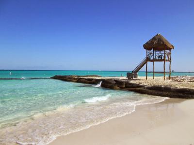 カリブ海　イスラムへ―レス島 ２．Isla Mujeres- Caribbean Sea