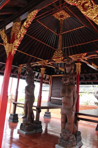 古都を訪ねて、古い文化に親しむ。