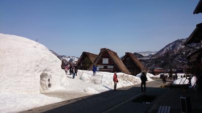 2泊3日 白川郷と飛騨高山に、絶景と絶品あり (8-2) 雪積もる白川郷を散策