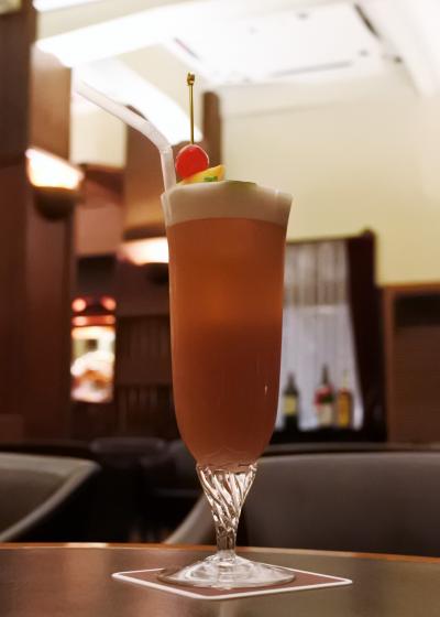 ヴィクトリア ☆ Classic Cocktails（シンガポールスリング）を一杯