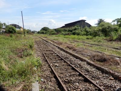 灼熱の大地カンボジアへ・その１０／運休中のカンボジア国鉄北線のバッタンバン駅をぶらぶら