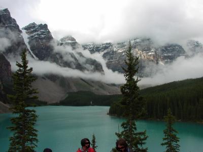 2: モレン湖、ペイト湖、クロウフット氷河、タカカウ滝など観光ツアー