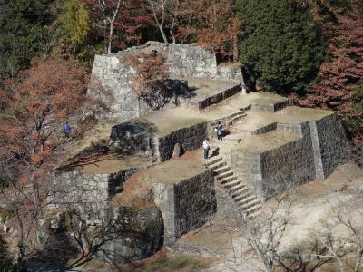 「日本のマチピチュ」といったら言い過ぎだろうか。中津川の苗木城跡を歩く。