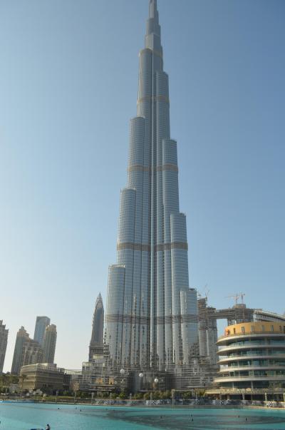 ドバイ、巨大水族館や世界一の高層建築