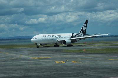 ニュージーランド航空搭乗とエコノミー・スカイカウチ体験