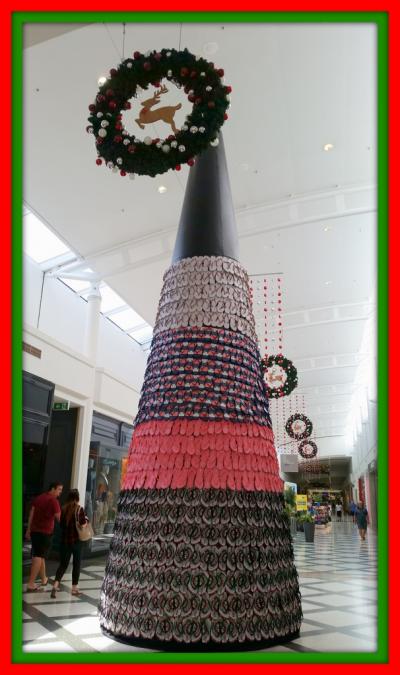 安い、近い、短い旅の記録 No.42 今年の雨季はまだあまり雨の日がありません。そのため連日34~35度!めちゃくちゃに暑い。 そこで冷房の効いているショッピングセンター(Casuarina Shopping Square)に涼みに行ってきました。~ダーウィン編 2017年12月12日(火)