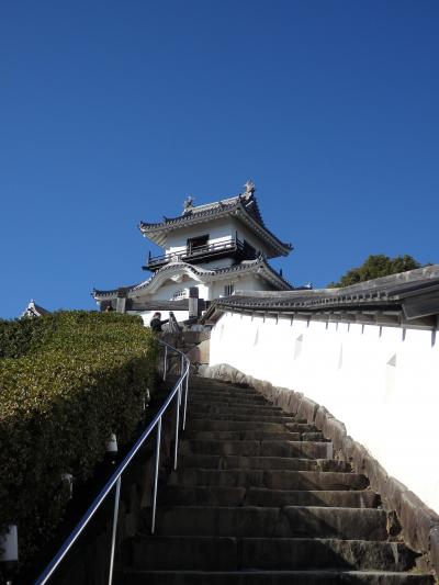 3日で1000キロ、クルマ旅。_1日目静岡県・掛川城と資生堂資料館