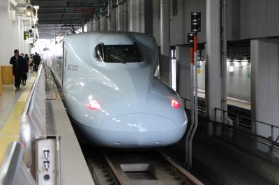 九州新幹線さくらグリーン車と高速バスB＆Sみやざき号に乗り、博多から宮崎へ。