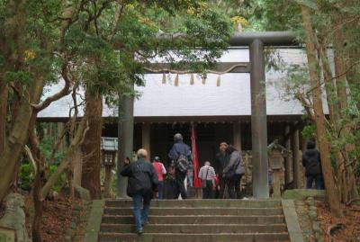 2017秋、楠木正成所縁の日本百名城(3/9)：千早城(3)：鳥居、狛犬、石灯篭、千早神社、拝殿